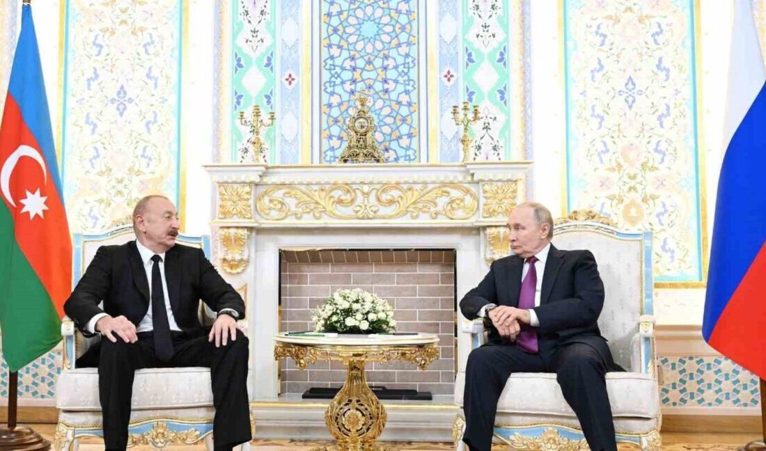 Rusya Devlet Başkanı Vladimir Putin, Duşanbe'de Azerbaycan Cumhurbaşkanı İlham Aliyev