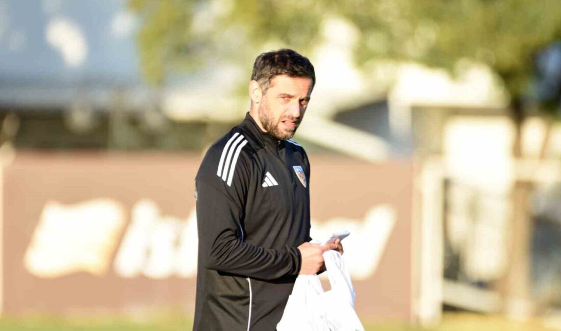 Kayserispor Teknik Direktörü Radomir Djalovic, Samsunspor maçında her top için