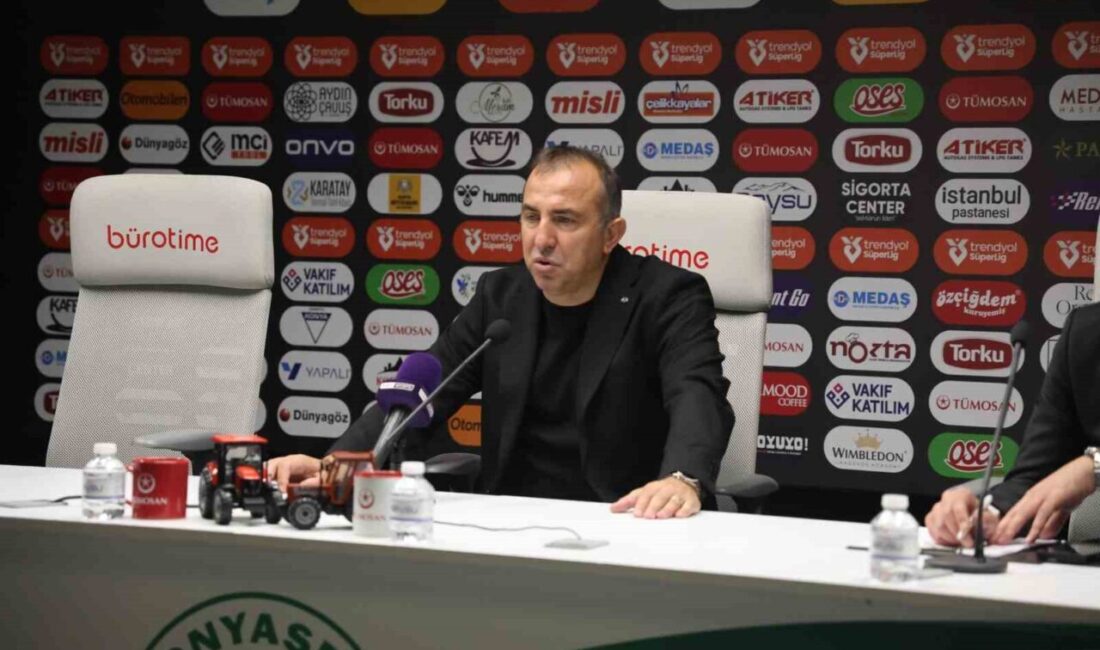 Konyaspor Teknik Direktörü Recep Uçar, Kocaelispor mağlubiyetinin ardından taraftarları Beşiktaş maçında sevindirmek istediklerini belirtti. Konyaspor Teknik Direktörü Recep Uçar, Kocaelispor karşısında 3-2 kaybettikleri maç