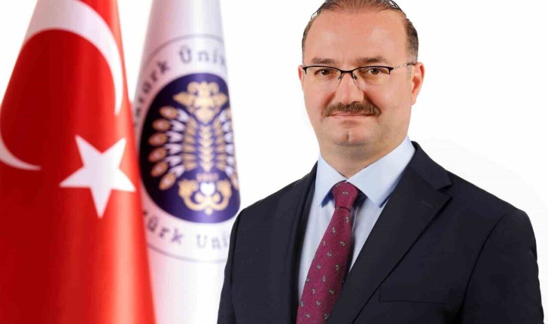 Atatürk Üniversitesi Rektörü Prof. Dr. Ahmet Hacımüftüoğlu, 262. Üniversitelerarası Kurul