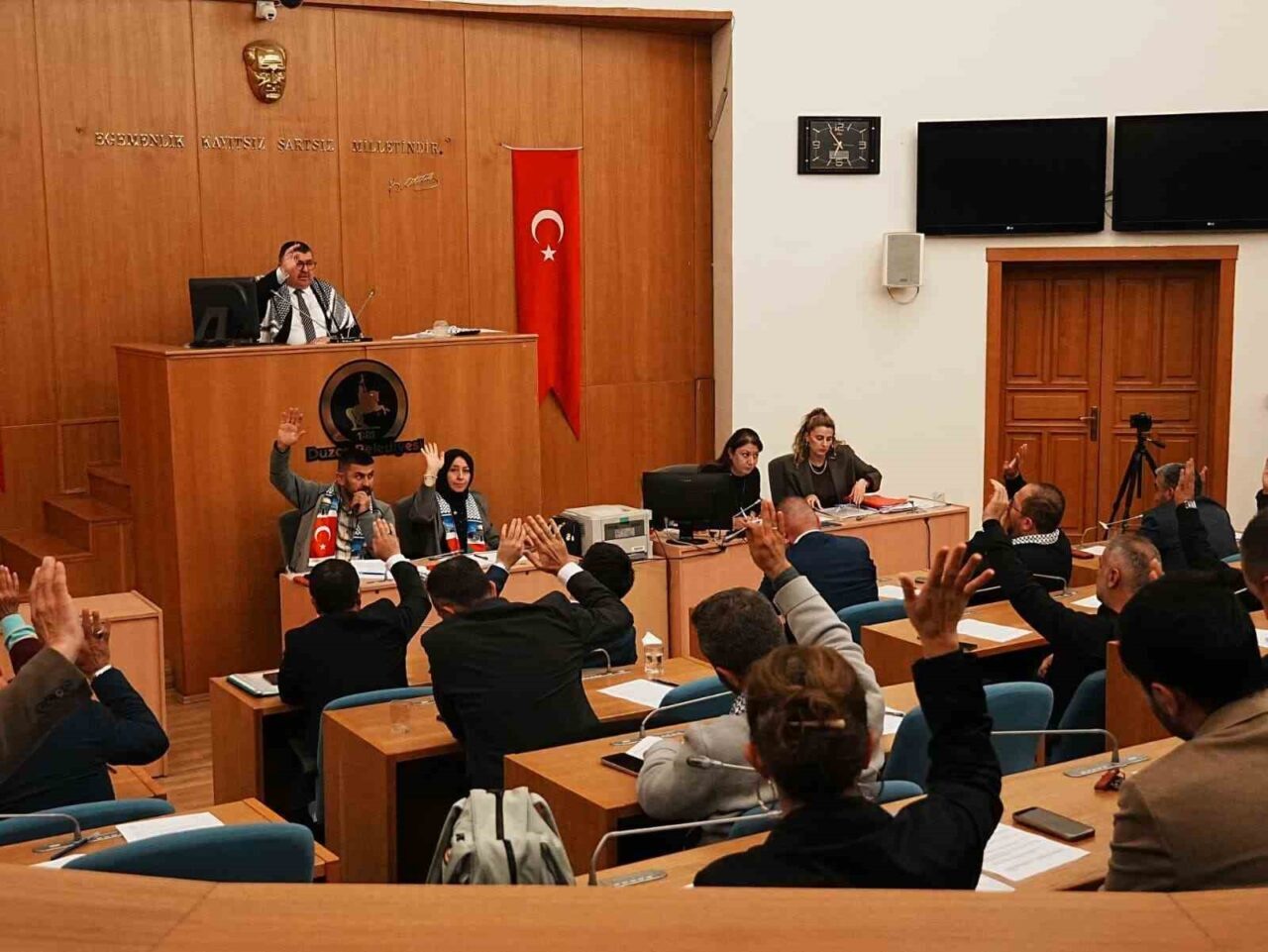 Düzce Belediye Meclisi, Ekim ayı ikinci birleşiminde 23 gündem maddesini