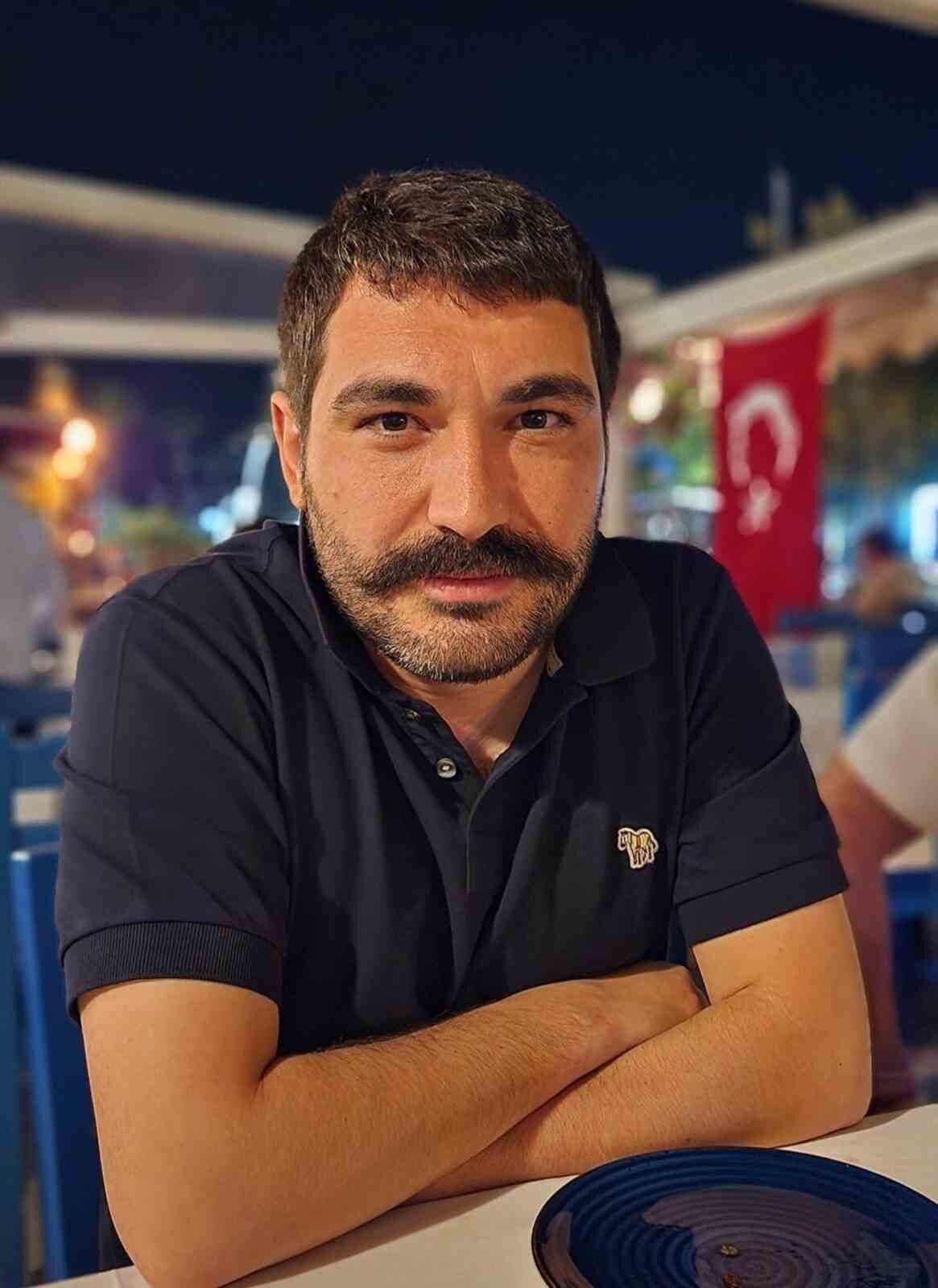 Muğla'nın Bodrum ilçesinde, CHP'li meclis üyesi Niyazi Atare, bir müteahhitten