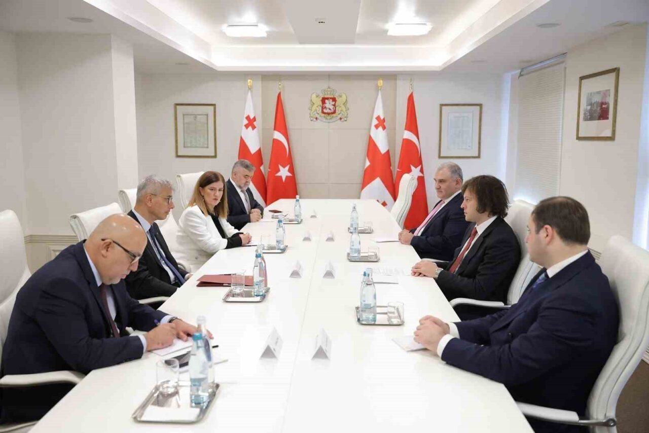 Sağlık Bakanı Kemal Memişoğlu, Gürcistan'da sağlık iş birliğini güçlendirmek amacıyla