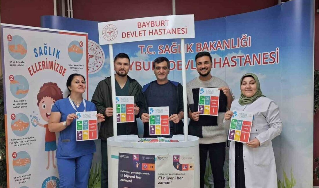 Bayburt Devlet Hastanesi, enfeksiyonları önlemek amacıyla poliklinik girişinde el hijyenine