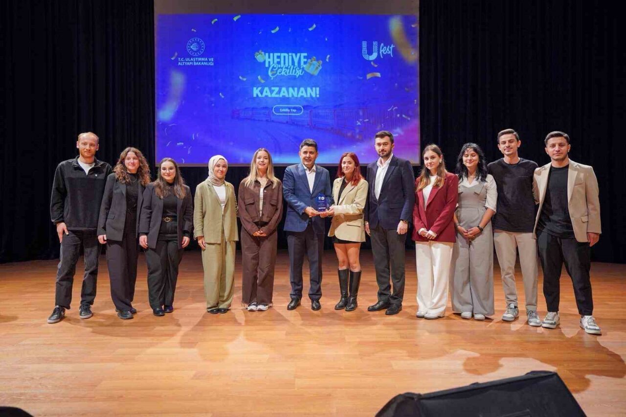 Sakarya Üniversitesi, "Türkiye Yüzyılına Ulaştırma" temalı Ulaşım Festivali'ne ev sahipliği