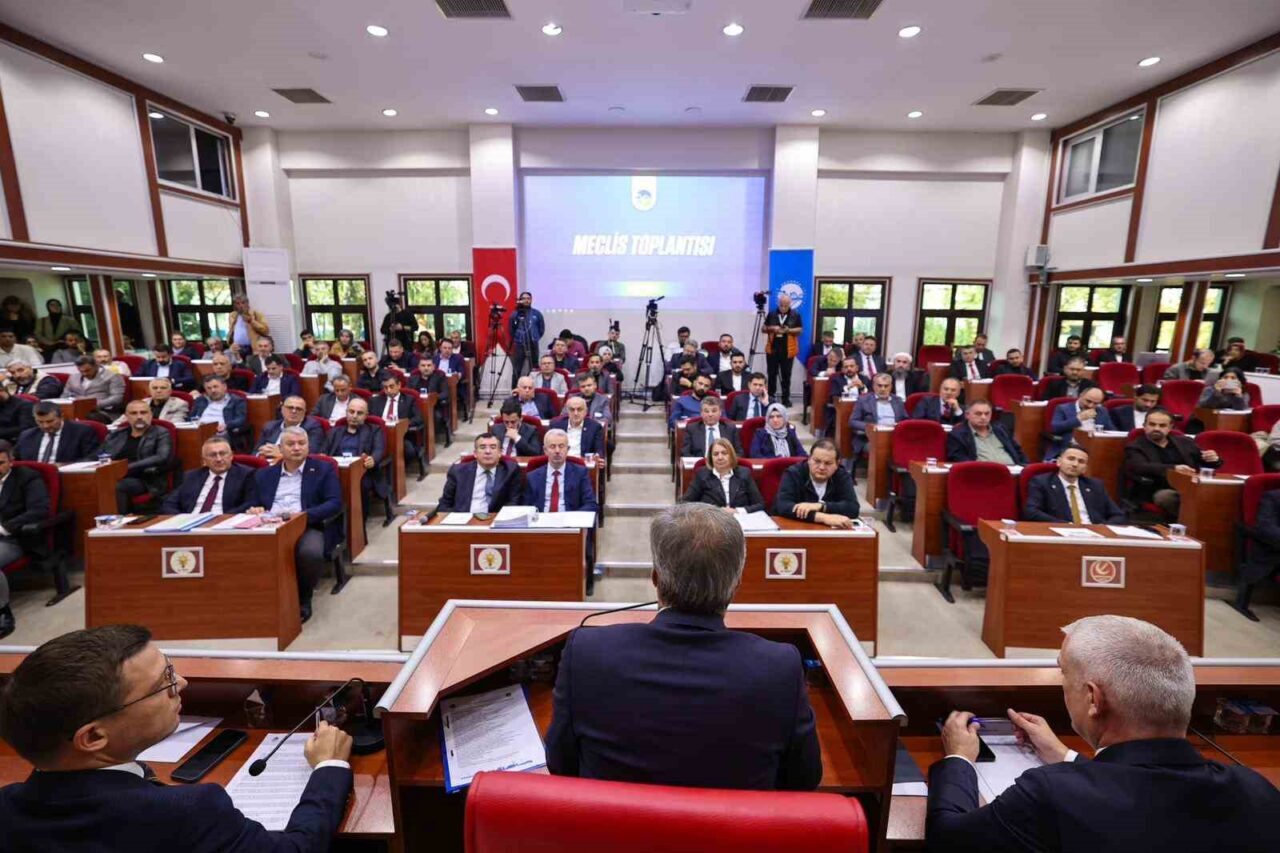 Sakarya Büyükşehir Belediye Başkanı Yusuf Alemdar, Ekim meclisinde önemli projeleri