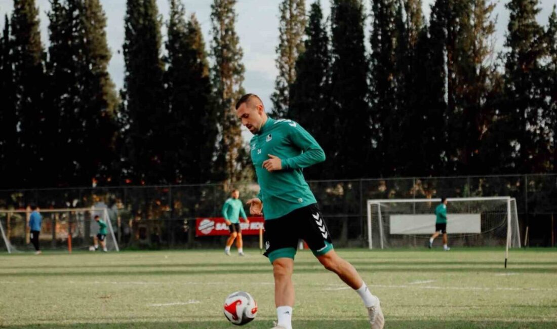 Sakaryaspor, Adana Demirspor ile Yapacağı Maç İçin Hazırlıkları Sürdürüyor Sakaryaspor, 18 Ekim Cumartesi günü Adana Demirspor ile oynayacağı Trendyol