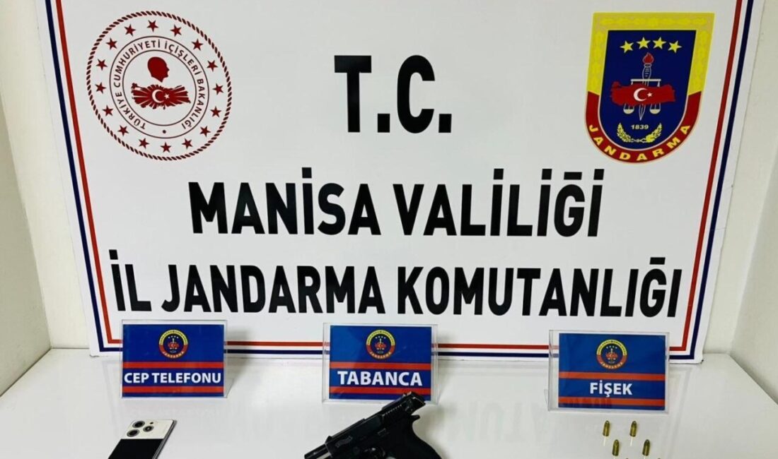 Manisa'nın Salihli ilçesinde, jandarma ekipleri durdurdukları 45 yaşındaki C.A.'nın üzerinde