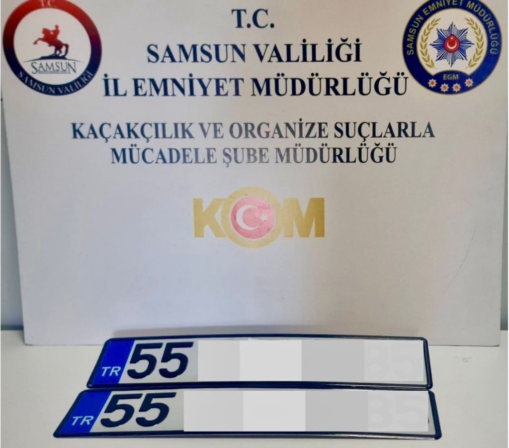 Samsun'da polis, sahte plaka taktığı belirlenen bir şahsı yakaladı. Atakum