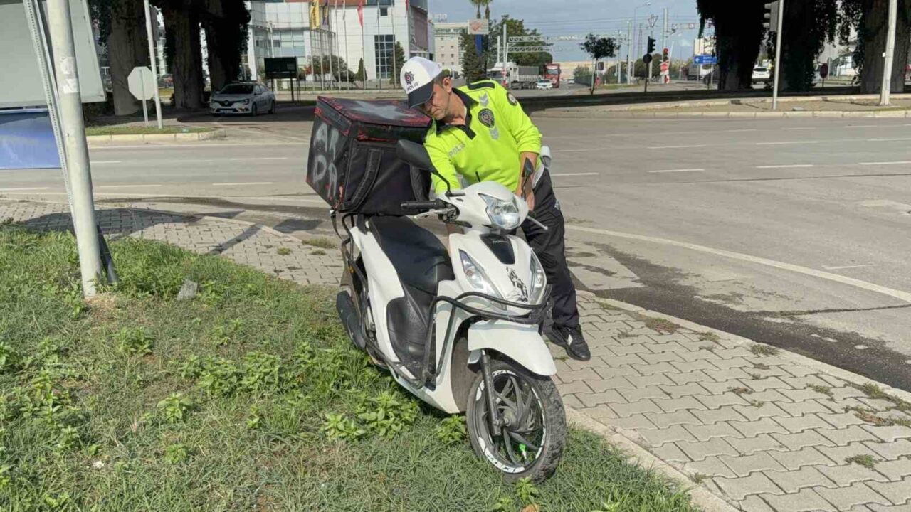 Samsun'un Tekkeköy ilçesinde 19 yaşındaki Arda A.'nın kullandığı motosiklet, sürücüsünün
