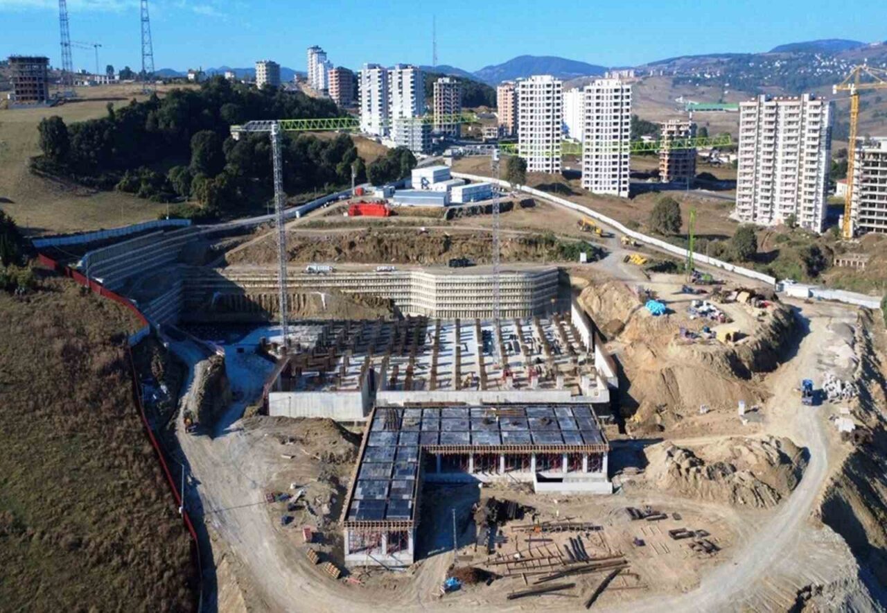Samsun'da Sağlık Bakanlığı'nın 5.7 milyar TL'lik yatırımları hızla tamamlanıyor. Samsun