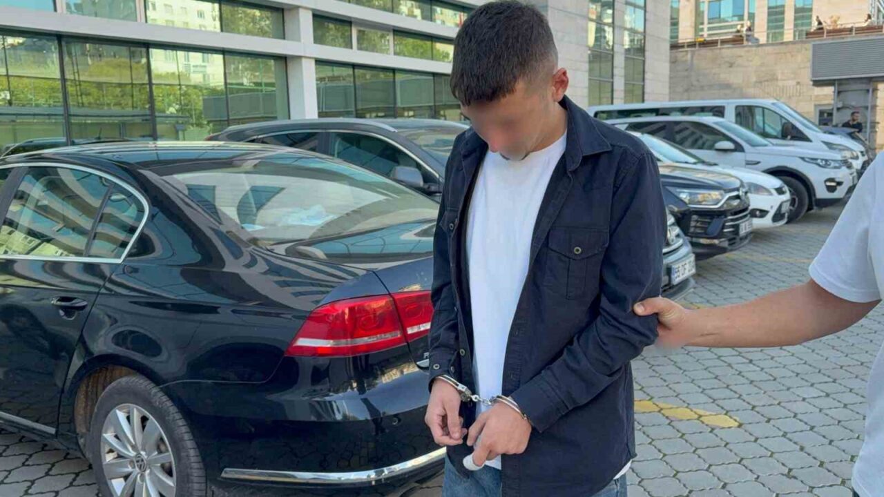 Samsun'un İlkadım ilçesinde 18 yaşındaki İ.K.'nin şapkasını gasbetmeye çalışan 3