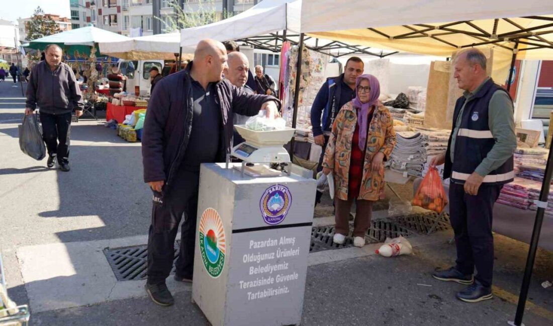 İlkadım Belediyesi, Semt Pazarlarında Gerçek Gramajı Gösteren Tartı Uygulamasını Başlattı Samsun'un İlkadım Belediyesi, semt pazarlarında gerçek gramajın görünmesini sağlayacak belediye