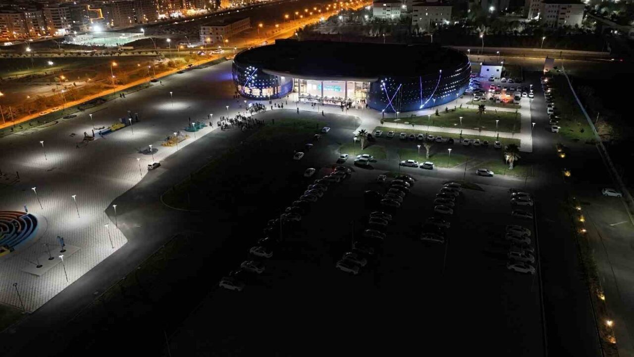 Şanlıurfa Büyükşehir Belediyesi'nin düzenlediği 'Dünya Uzay Haftası' etkinlikleri, çocukların yoğun