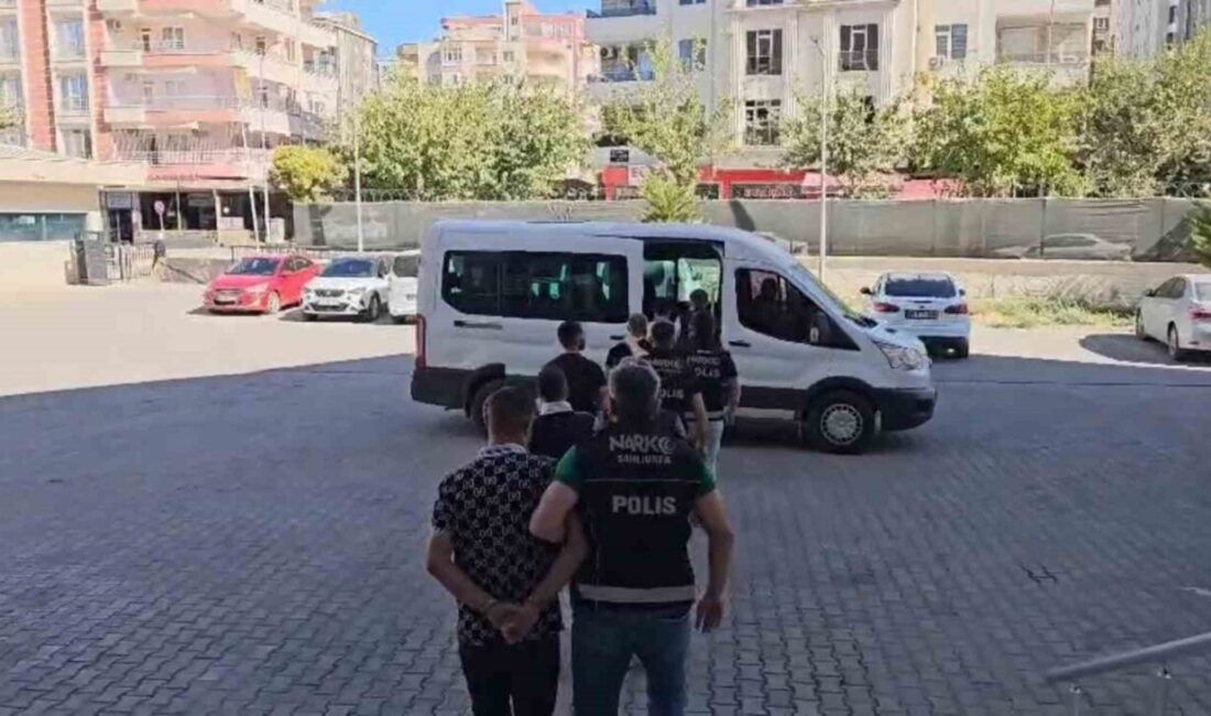 Şanlıurfa'da emniyet güçleri, narkotik suçlar nedeniyle aranan 8 kişiyi yakalamak