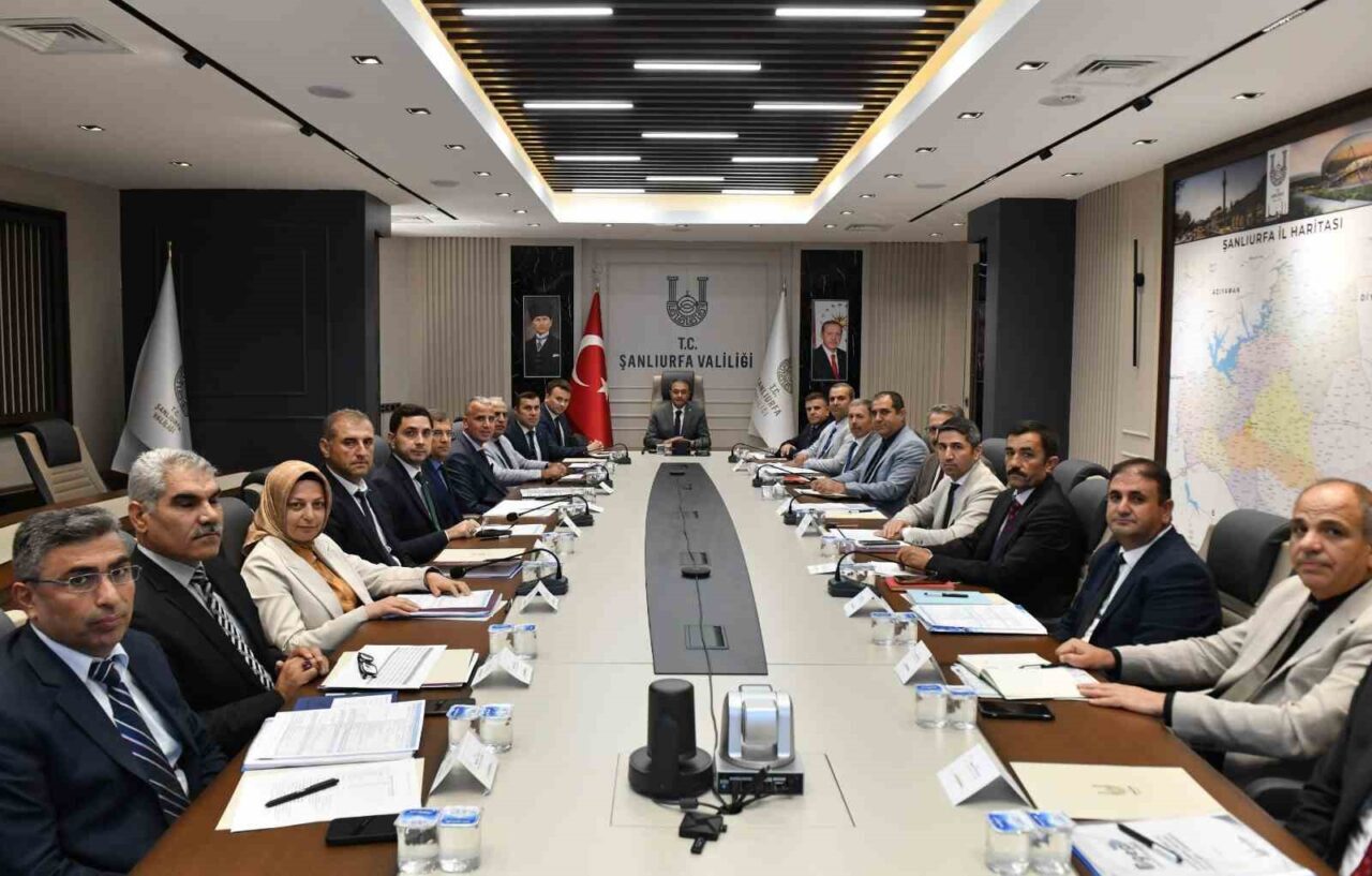 Şanlıurfa Valisi Hasan Şıldak liderliğindeki toplantıda, kentteki eğitim durumu ve