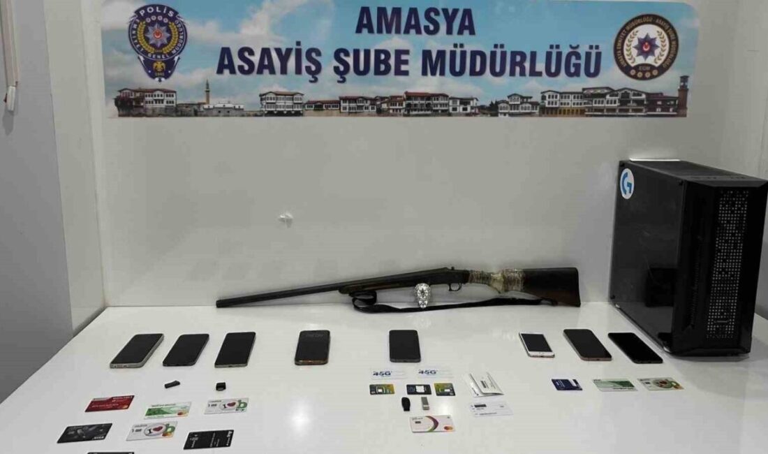 Amasya'da, sosyal medya üzerinden 11 kişiyle arkadaşlık kurarak tehdit ve