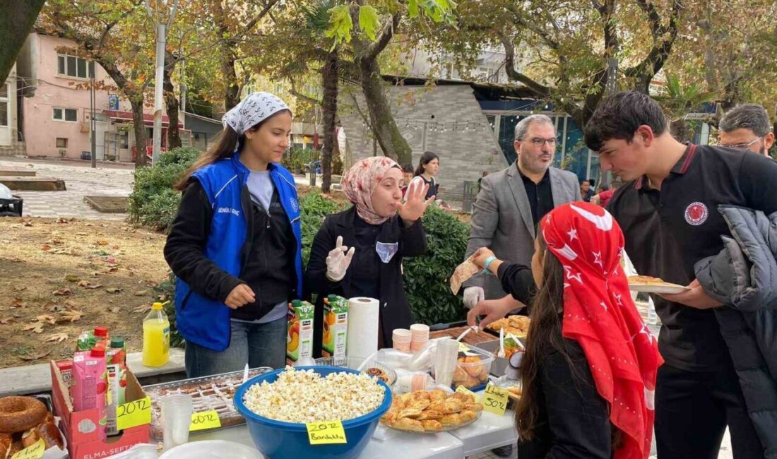 Balıkesir'in Marmara ilçesindeki Saraylar Anadolu İmam Hatip Lisesi, Gazze'deki siviller