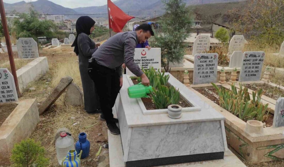 Kuzey Irak’ta Şehit Olan Naim Bozkurt ve Nadir Araz Anma Töreninde Dualar Edildi Kuzey Irak'ta şehit düşen piyade uzman çavuş Naim Bozkurt ve