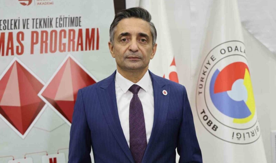 Savunma Sanayi Başkan Yardımcısı Karataş, 158 Bin Çalışan Hedefini ve Savunma Projelerinin Seri Üretime Geçişini Açıkladı Cumhurbaşkanlığı Savunma Sanayii Başkan Yardımcısı Prof. Dr. Hakan Karataş, Adana'da