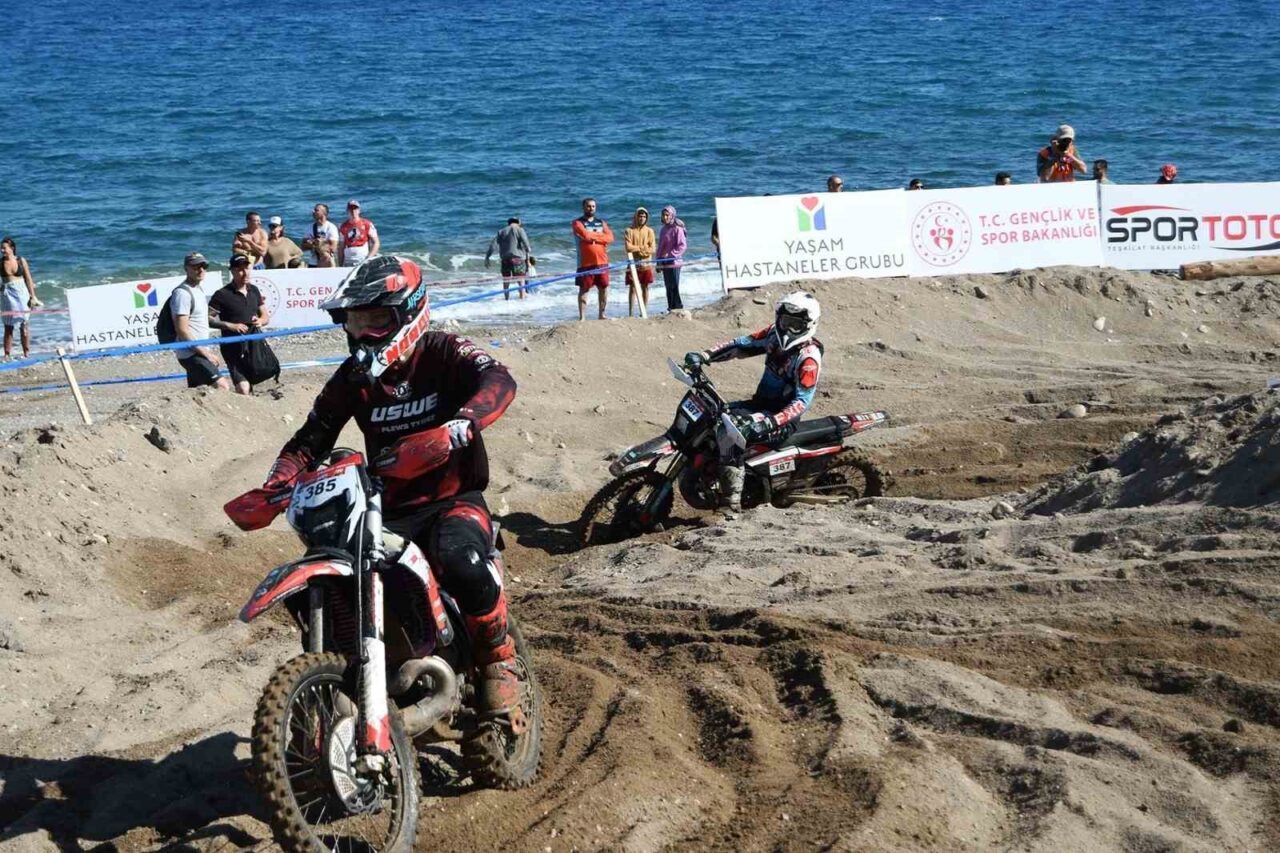Kemer'de gerçekleştirilen 16. Sea To Sky Enduro Motosiklet Yarışı, Hard
