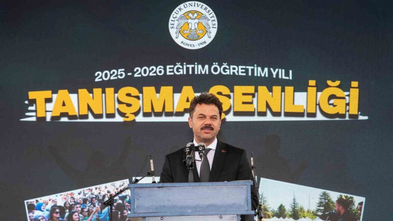 Selçuk Üniversitesi, "2025-2026 Eğitim Öğretim Yılı Tanışma Şenliği"ni başlatarak öğrencilere