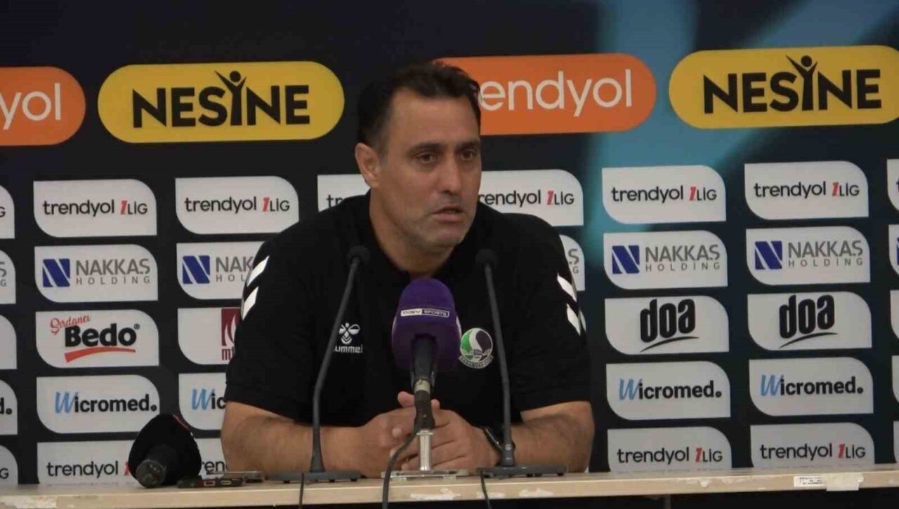 Sakaryaspor'un teknik direktörü Serhat Sütlü, Adana Demirspor'u 6-0 yenilen maçın