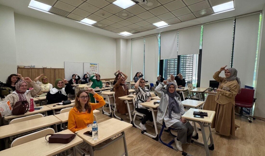 Sakarya Büyükşehir Belediyesi, işitme engelli bireylerle iletişimi artırmak amacıyla Türk