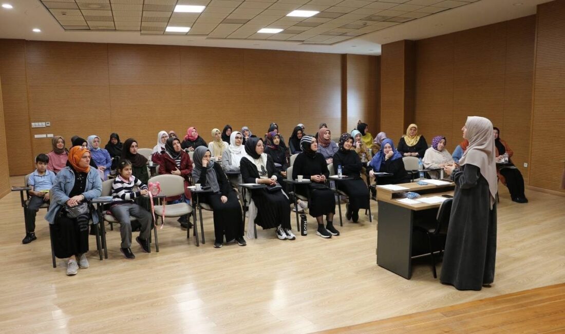 Sakarya Büyükşehir Belediyesi, Adapazarı'ndaki Sosyal Gelişim Merkezi'nde, "Manevi Farkındalık Atölyeleri"