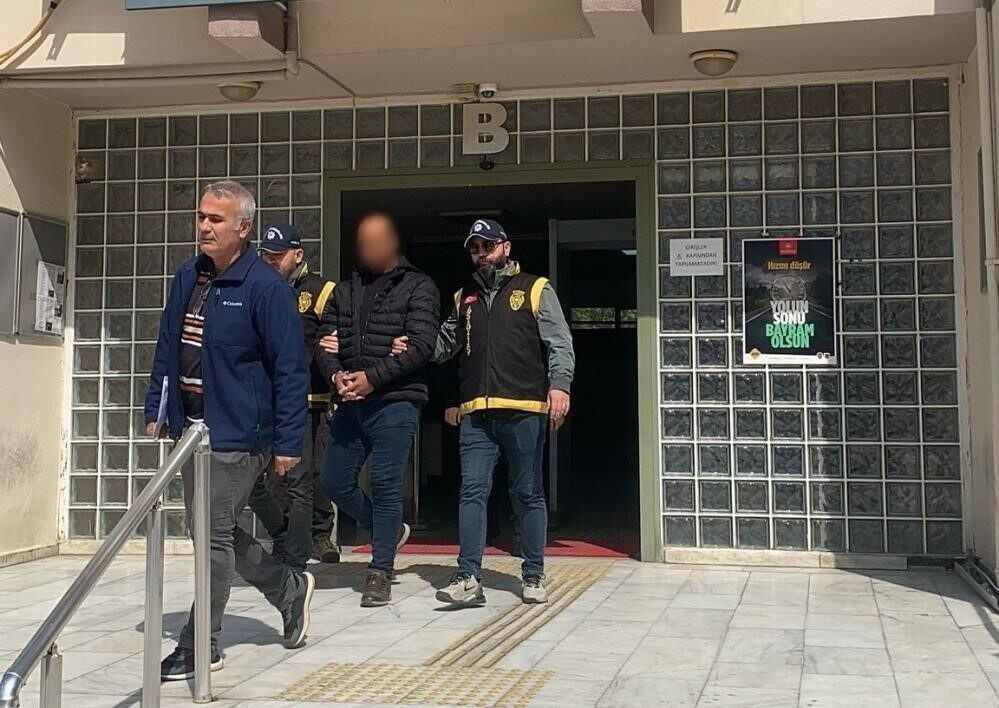 Aydın'ın Efeler ilçesinde işten çıkarıldığı için eski patronu C.S.T.'ye silahlı