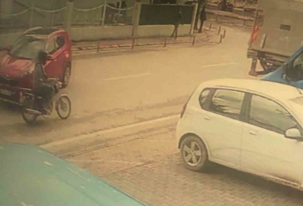 Aksaray'da sinyal vermeden karşı şeride geçen Hatice K. (41) yönetimindeki