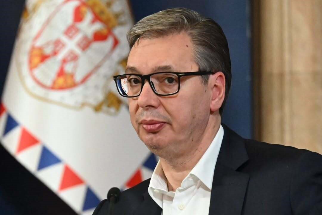 Sırbistan Cumhurbaşkanı Aleksandar Vucic, Türkiye'nin Kosova'ya silah tedarik etmesini eleştirerek,