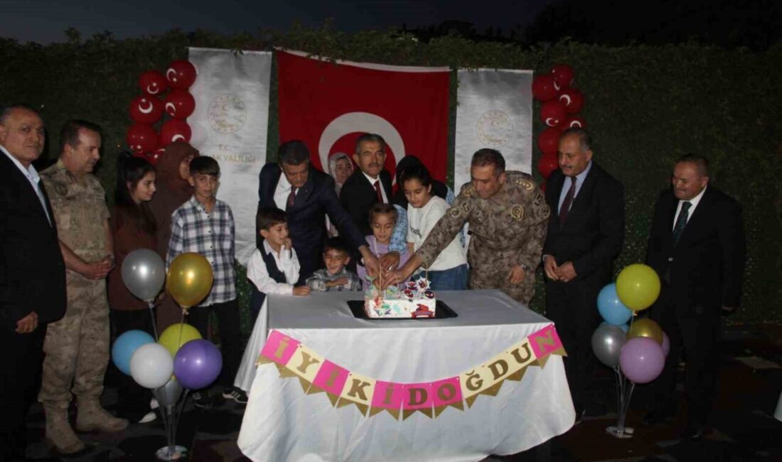 Şırnak’ta Şehit Ailelerinin Çocuklarına Anlamlı Doğum Günü Kutlaması Gerçekleştirildi Şırnak'ta şehit öğretmen, polis ve askerlerin çocukları için unutulmaz bir