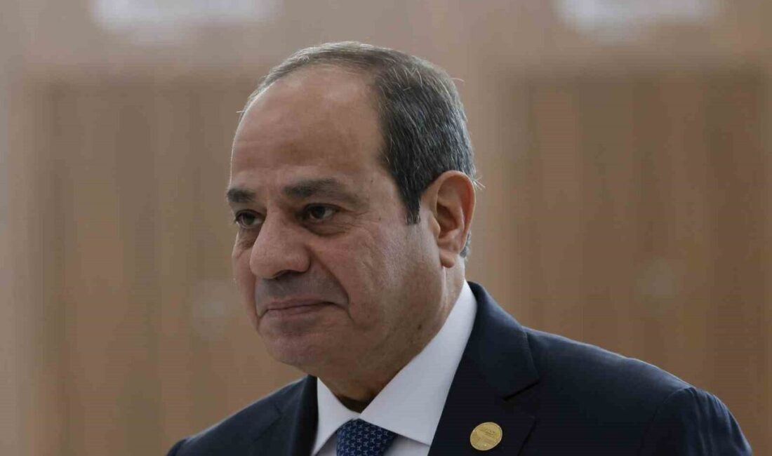 Sisi, Dolaylı Müzakereler Üzerine Trump’ı Mısır’a Davet Etti Mısır Cumhurbaşkanı Abdulfettah es-Sisi, İsrail ile Hamas arasındaki dolaylı müzakerelerde
