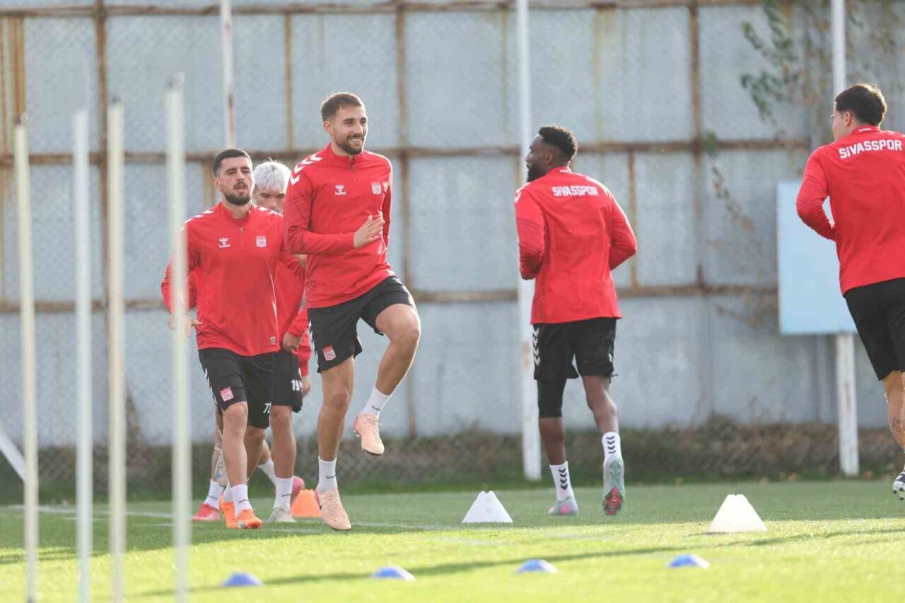 Özbelsan Sivasspor, 1. Lig'in 11. haftasında Hatayspor ile oynayacağı müsabaka