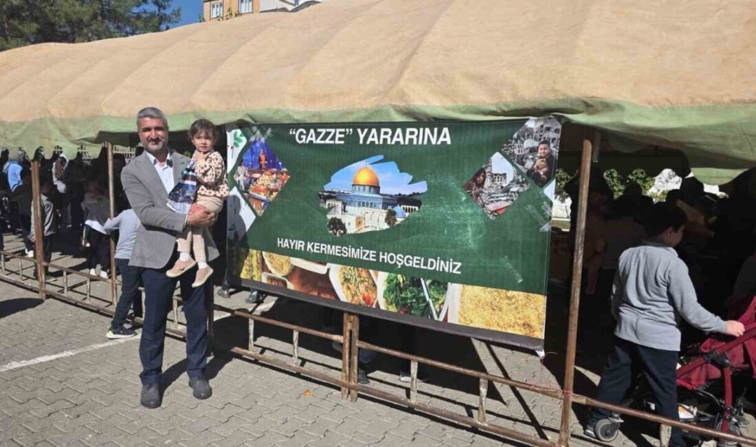 Siverek’te Gazze İçin Yardım Etkinliği Düzenlendi Şanlıurfa'nın Siverek ilçesindeki Gazipaşa İlköğretim Okulu, Gazze'nin yeniden inşasına destek