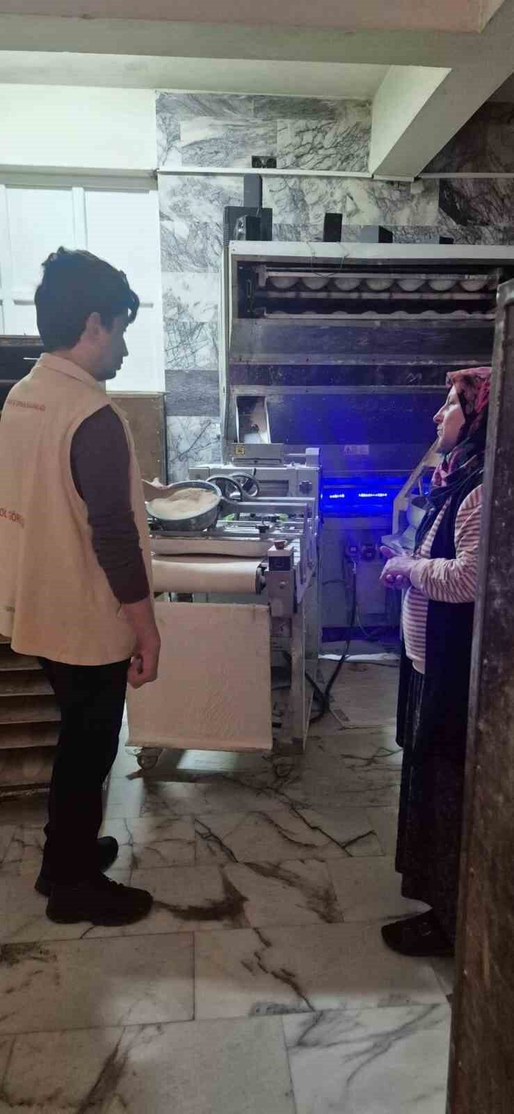 Aydın'ın Söke ilçesinde, İlçe Tarım ve Orman Müdürlüğü ekipleri Doğanbey