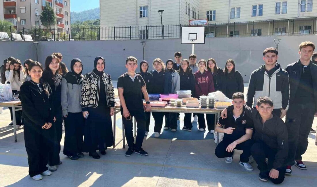 Soma İmam Hatip Lisesi Öğrencileri, Gazze İçin Dayanışma Etkinliği Düzenleyerek Gelir Elde Etti Soma Ali Uzunoğlu Fen ve Sosyal Bilimler Proje Anadolu İmam