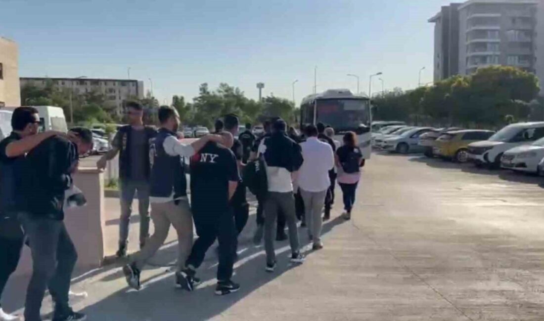 Antalya merkezli 15 ilde düzenlenen operasyonda sosyal medyada yatırım dolandırıcılığı