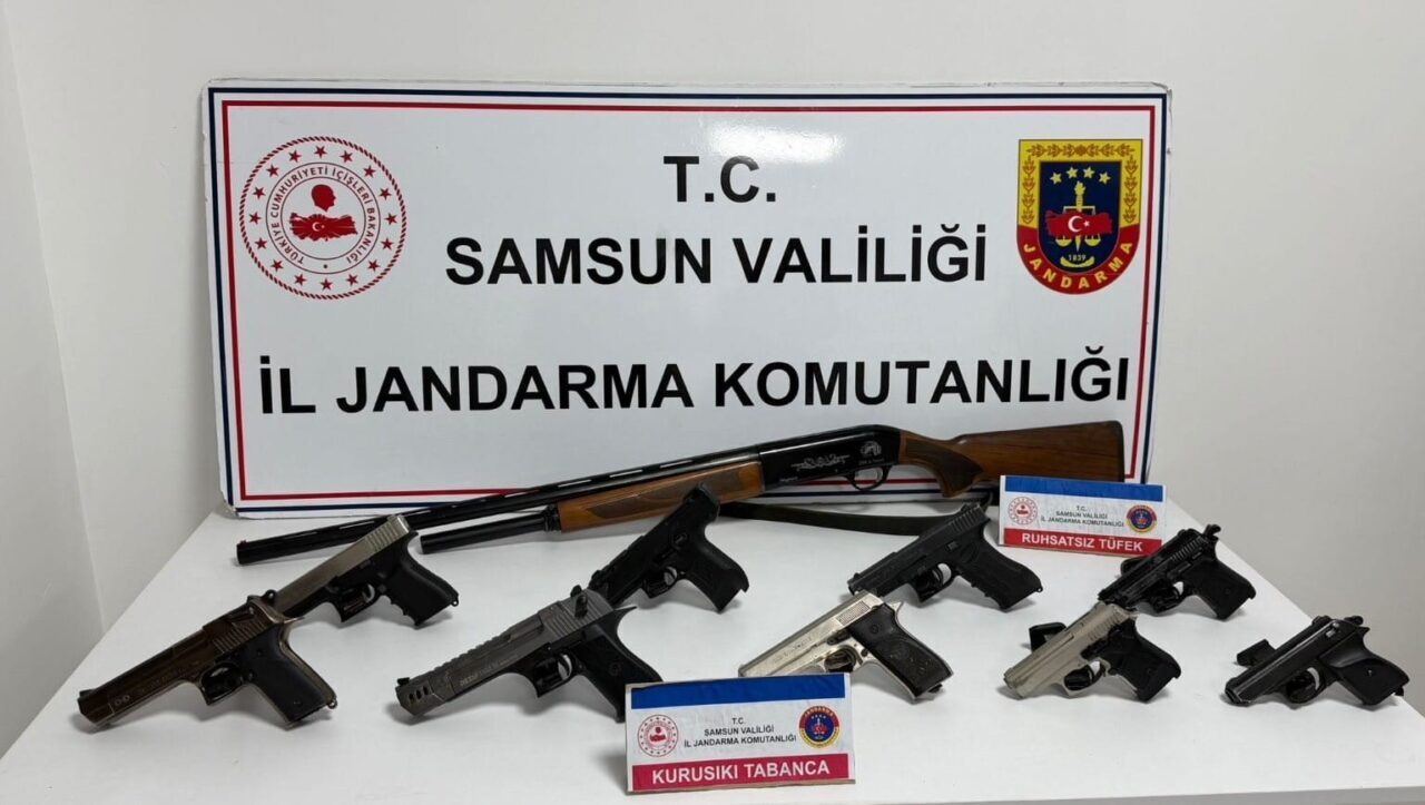 Samsun'un Vezirköprü ilçesinde jandarma, sosyal medyada havaya ateş eden 10