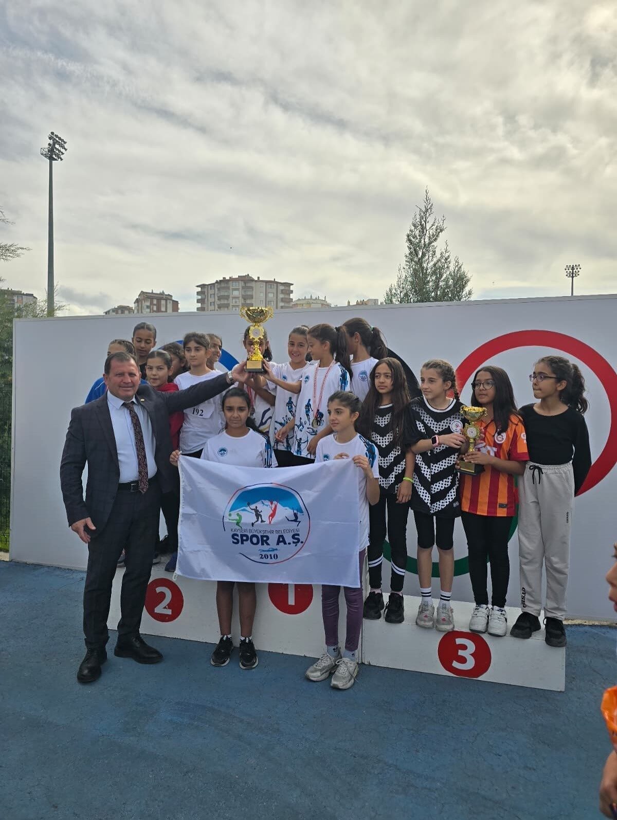 Kayseri Büyükşehir Belediyesi Spor A.Ş. sporcuları, Cumhuriyet Kupası ve 10