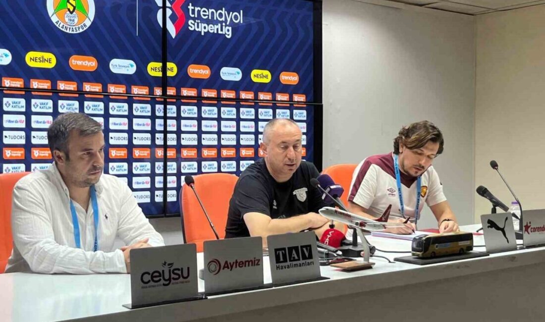 Stanimir Stoilov: “Kaybetmeyi Hak Etmedik” Göztepe Teknik Direktörü Stanimir Stoilov, Corendon Alanyaspor'a 1-0 kaybettikleri maç