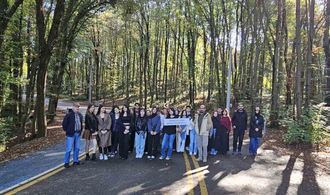 Sakarya’da Öğrencilere Yönelik Tarih ve Doğa Tanıtım Gezileri Sürüyor Sakarya Büyükşehir Belediyesi, öğrencilere yönelik tanıtım gezilerine devam ediyor. Sakarya