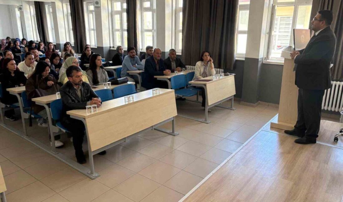 Şuhut’ta “İlk Kıblemiz Mescid-i Aksa” Konferansı Gerçekleştirildi Afyonkarahisar'ın Şuhut ilçesinde "İlk Kıblemiz Mescid-i Aksa" başlıklı bir konferans
