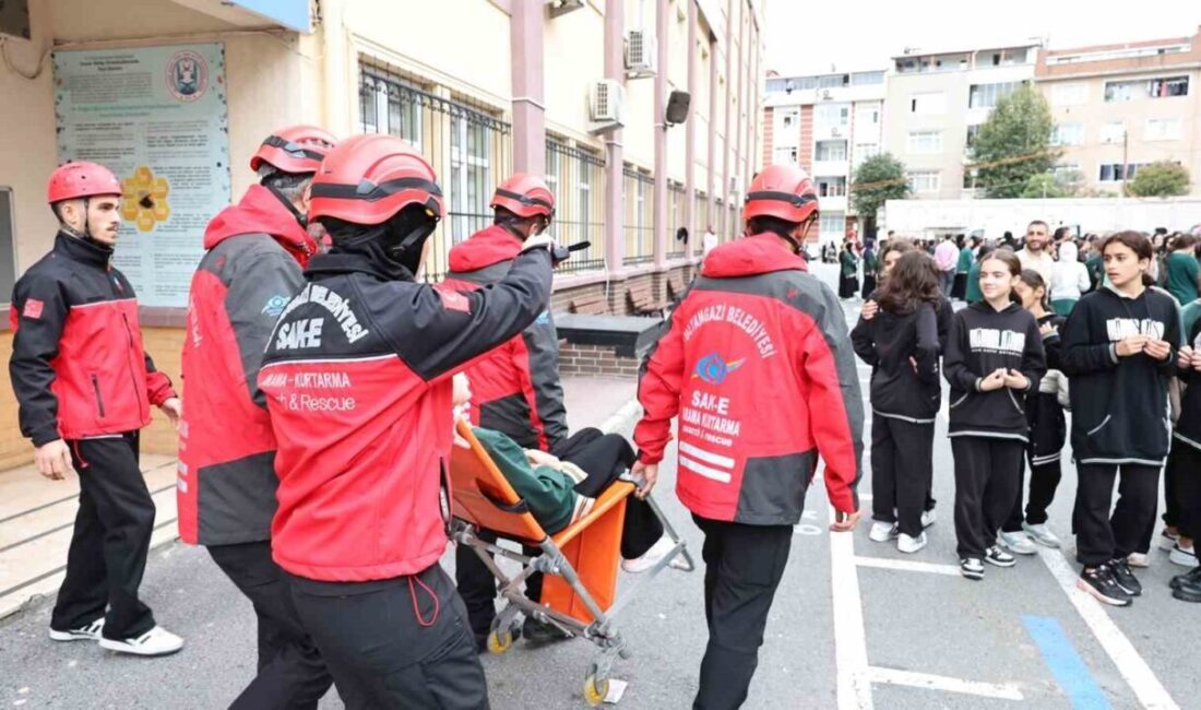 Sultangazi Belediyesi, Öğrencilere Deprem ve Afet Farkındalığı Kazandırmak İçin Eğitim Programları Düzenliyor Sultangazi Belediyesi, deprem bilincini artırmak amacıyla Sultangazi Arama Kurtarma Ekibi