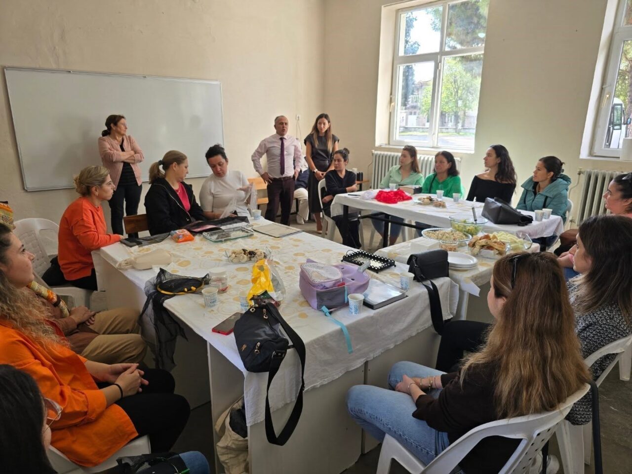 Aydın'ın Sultanhisar ilçesinde, Halk Eğitimi Merkezi tarafından el sanatları meraklılarına