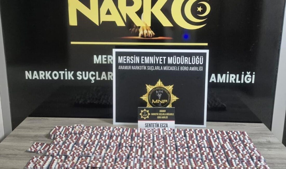 Mersin’in Anamur ilçesinde bir ticari takside gerçekleştirilen narkotik operasyonunda, 4.127