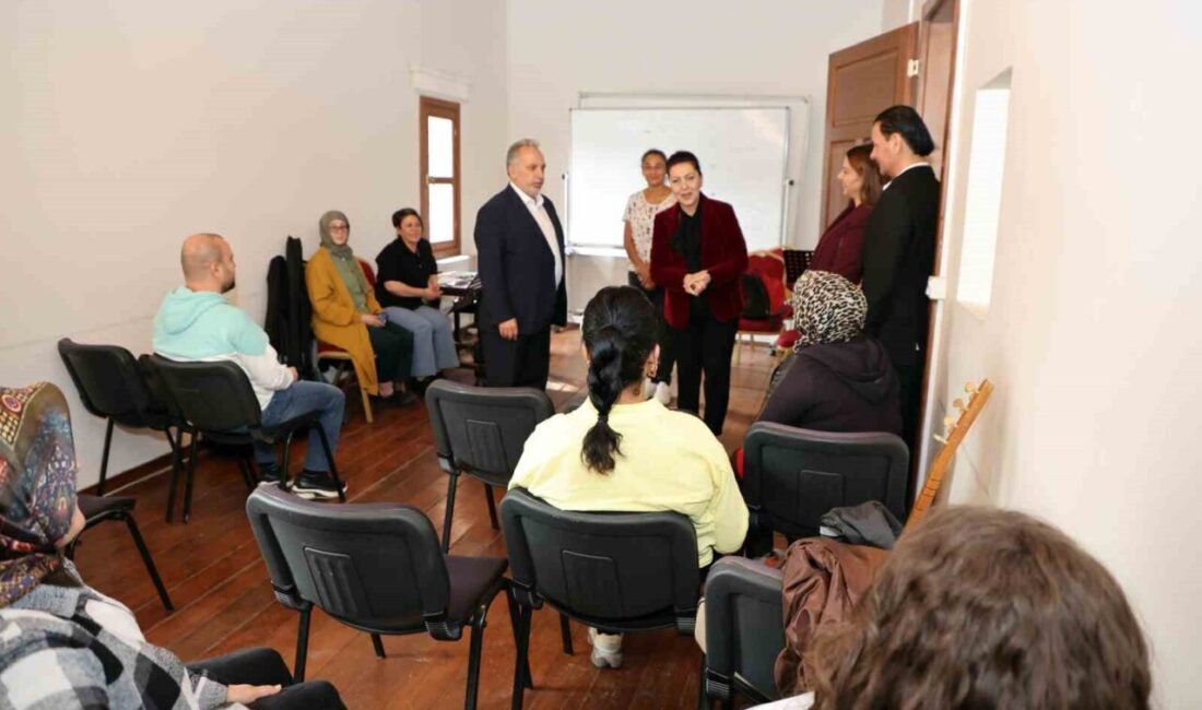 Talas Belediyesi, Müzik ve Sanatla Toplumsal Duyarlılığı Güçlendiriyor Talas Belediyesi, Osmanlı Kültür Sokağı'ndaki Musiki Cemiyeti’nde müzik kursları ile