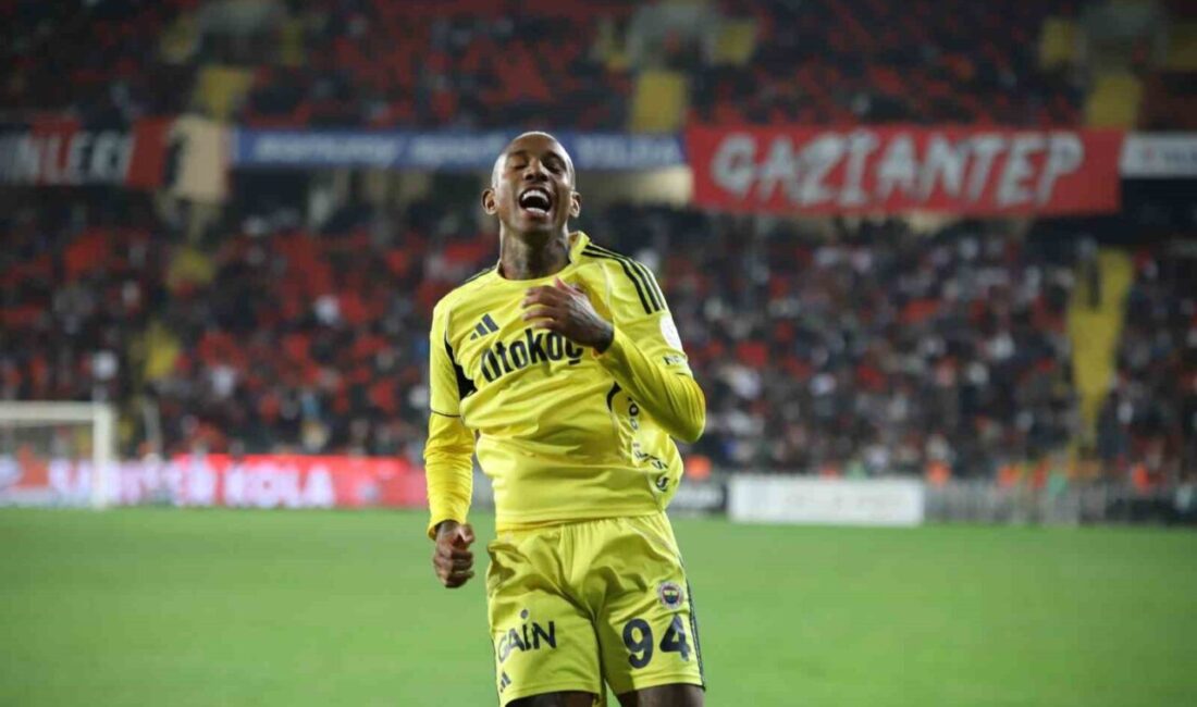 Fenerbahçe'nin yıldız futbolcusu Anderson Talisca, Gaziantep FK karşısında 4-0'lık galibiyette