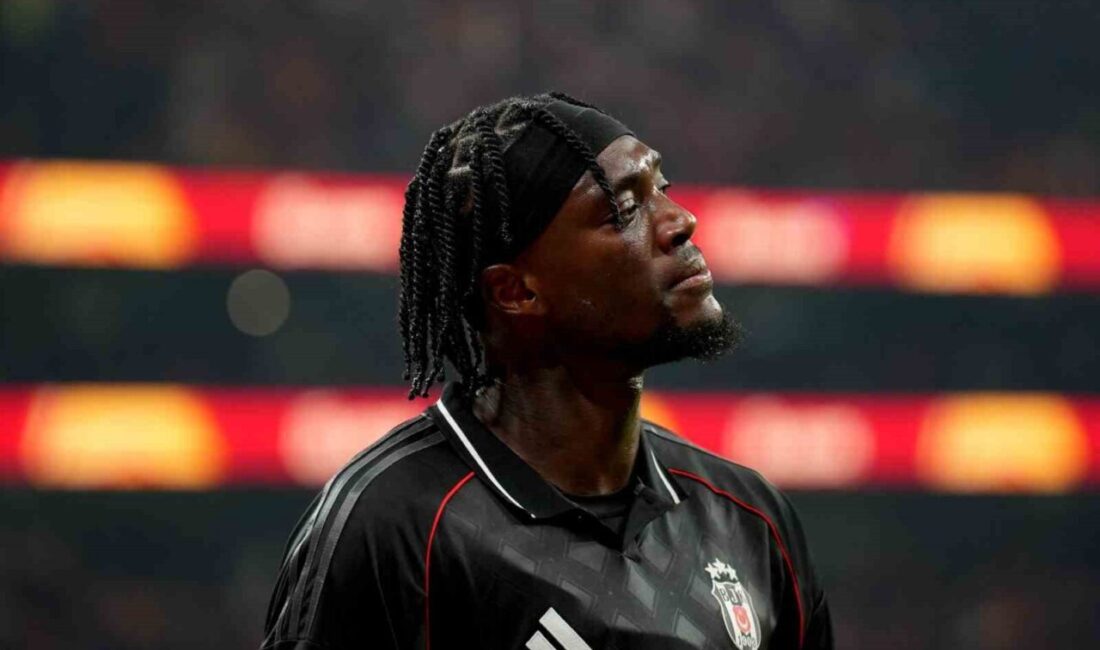 Beşiktaş'ın İngiliz forveti Tammy Abraham, Galatasaray ile oynanan derbide kaydettiği